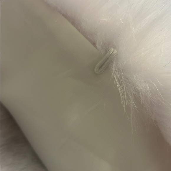 Faux Fur Stole - Picture 4 of 4